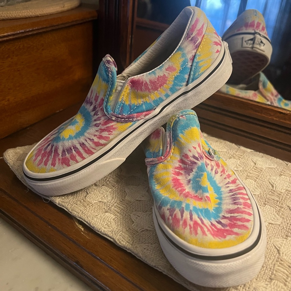 VANS OFF THE WALL Classic Tie Dye Canvas Slip On Sneakers Colorful Girl's Size 1
